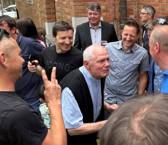 Obisk bivšega župnika Jožeta Pegana